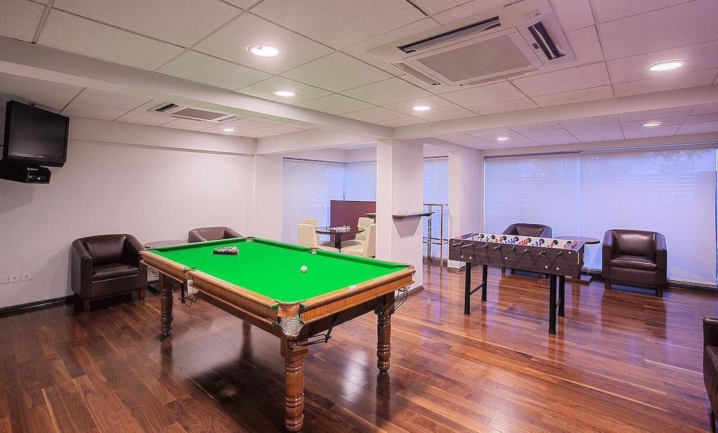 Oakwood Residence Naylor Road Pune Exteriör bild