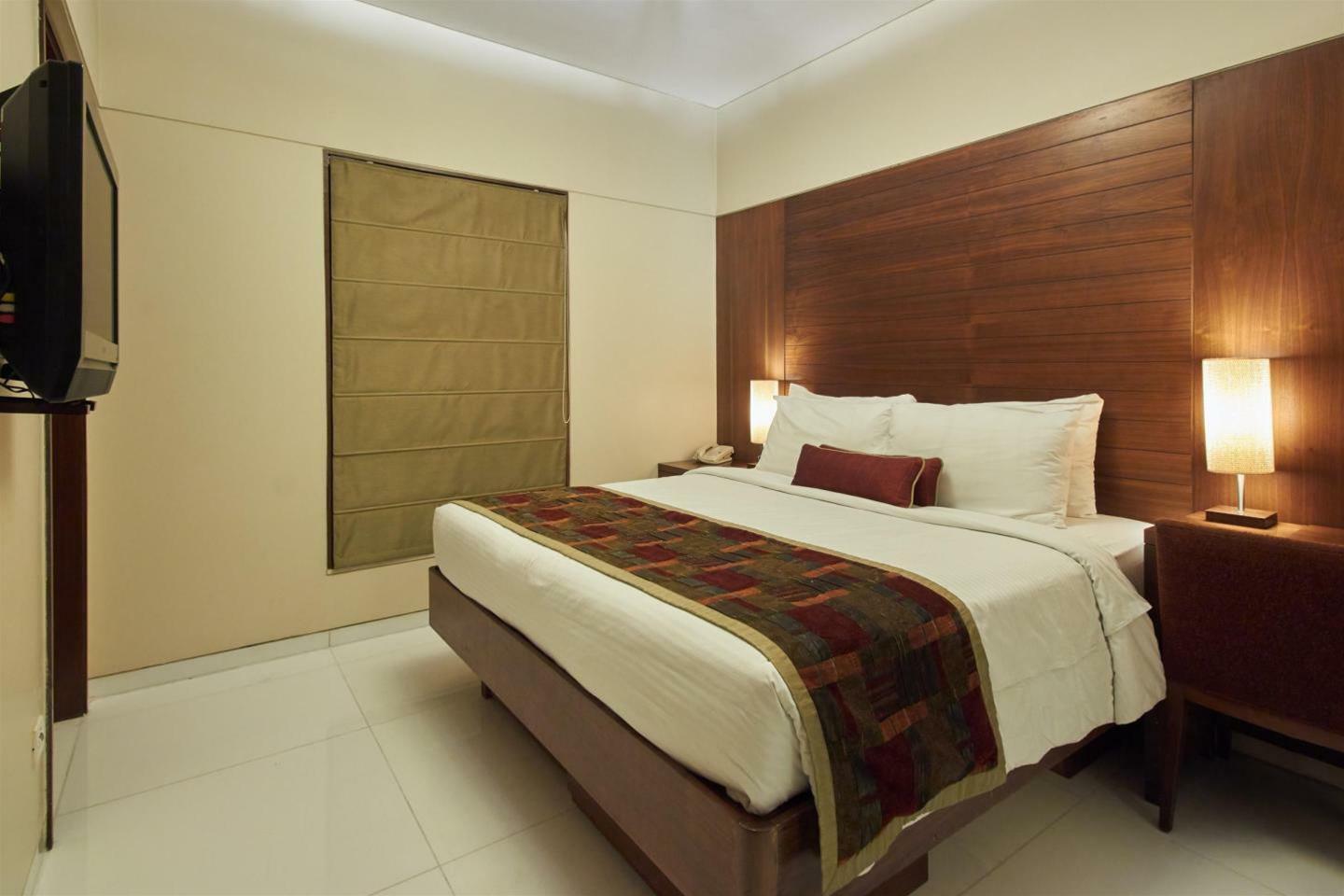 Oakwood Residence Naylor Road Pune Exteriör bild